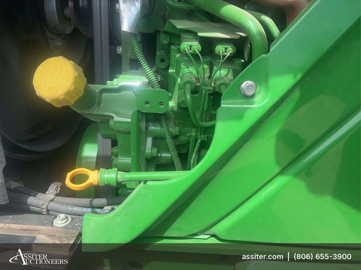2022-john-deere-r-image-44