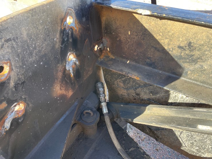 #3759-•-front-plow-mount-cut-off-image-11