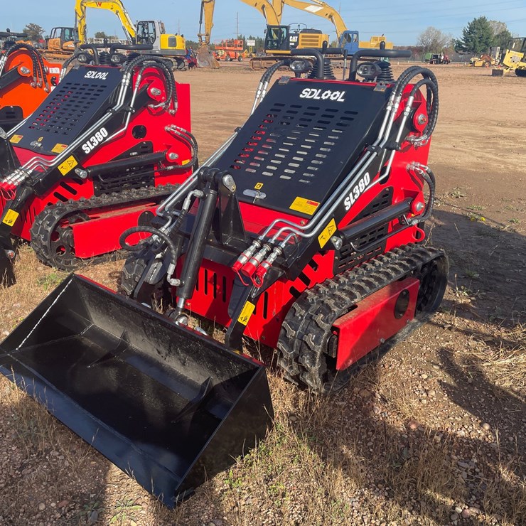 #3213 • 2026 Skid Steer Loader