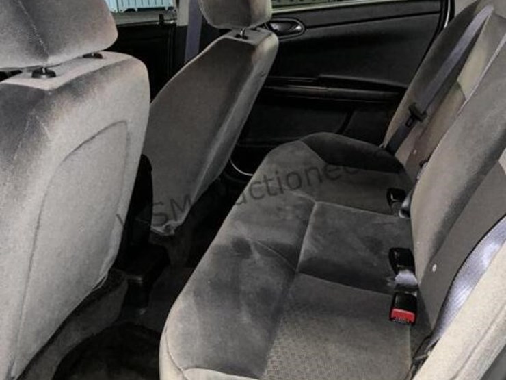 2015-chevrolet-impala-sdn-image-23
