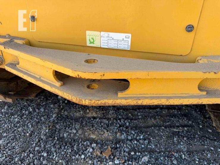 2020-caterpillar-d1-image-26