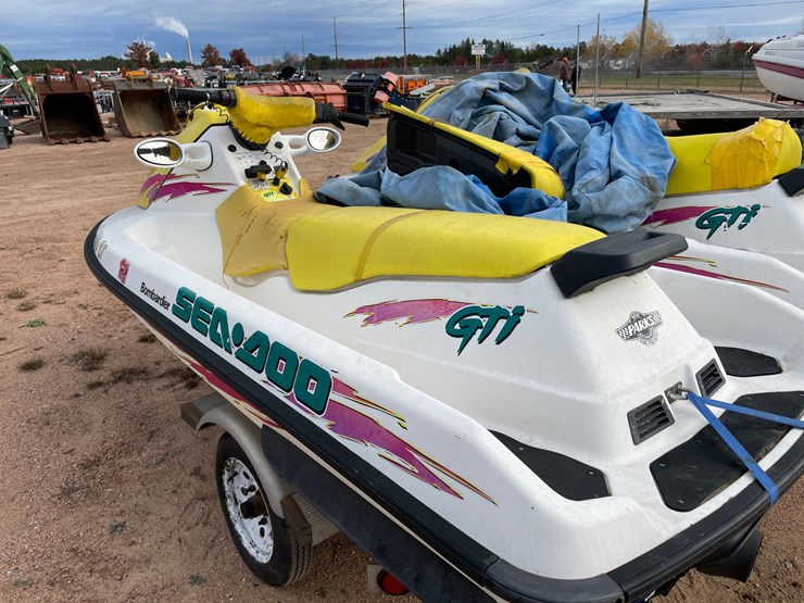 #1028-•-(2)-bombardier-sea-doo-jet-ski-with-triton-trailer-(no-registration-card)-image-27