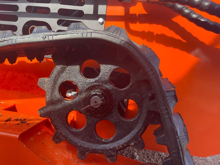 #3210-•-2026-skid-steer-loader-image-8
