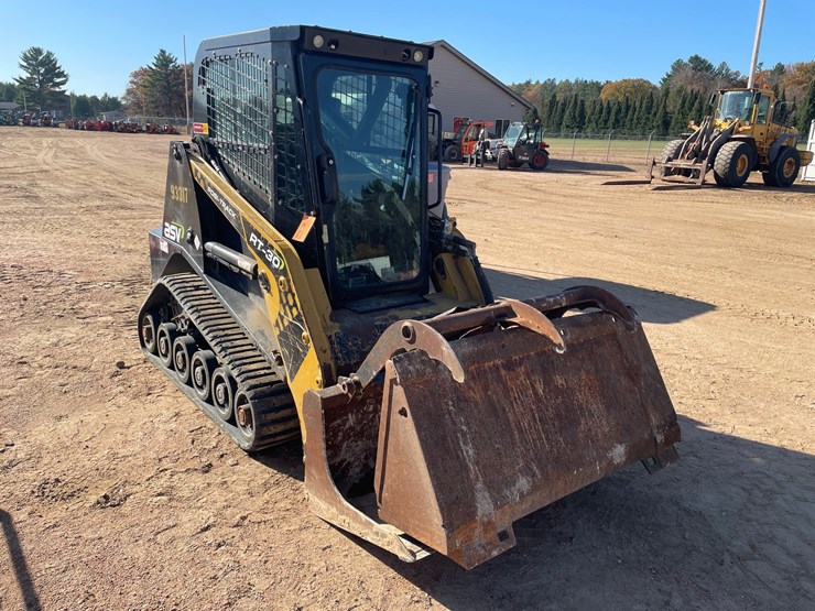 #1071-•-2017-asv-rt-30-tracked-skid-steer-image-4