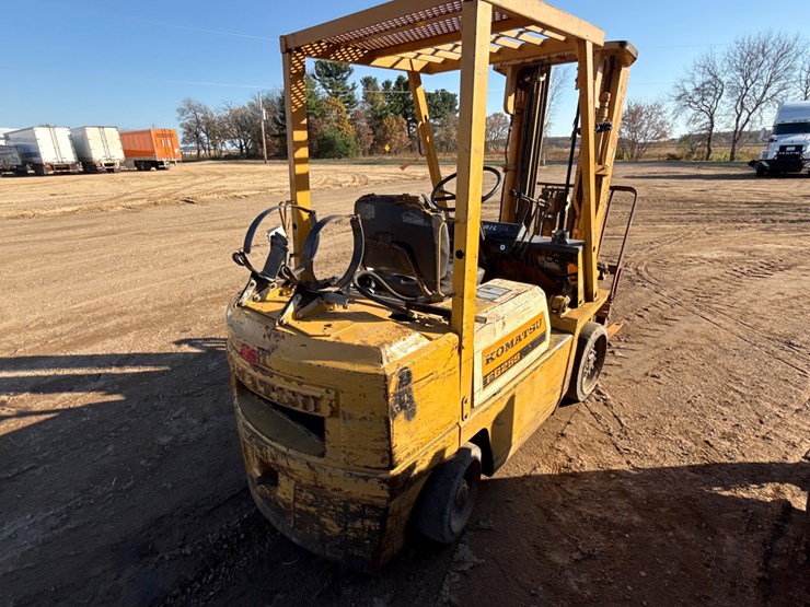 #6929-•-komatsu-fg25st-4-5,000-lb.-forklift-image-20