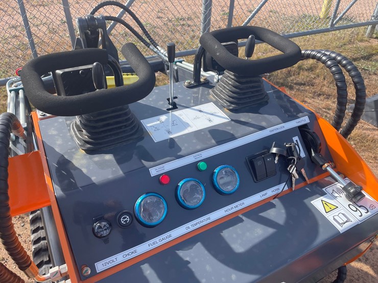 #3202-•-landhonor-mini-skid-steer-loader-image-16