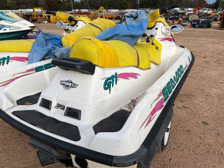 #1028-•-(2)-bombardier-sea-doo-jet-ski-with-triton-trailer-(no-registration-card)-image-37