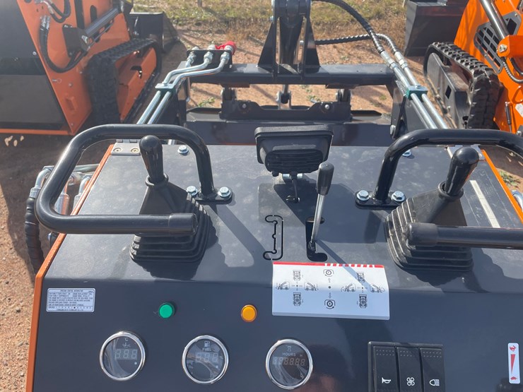 #3203-•-landhonor-mini-skid-steer-loader-t460s2-image-21