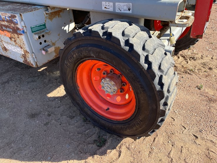 #1878-•-skyjack-sj7135-4x4-off-road-scissor-lift-image-9
