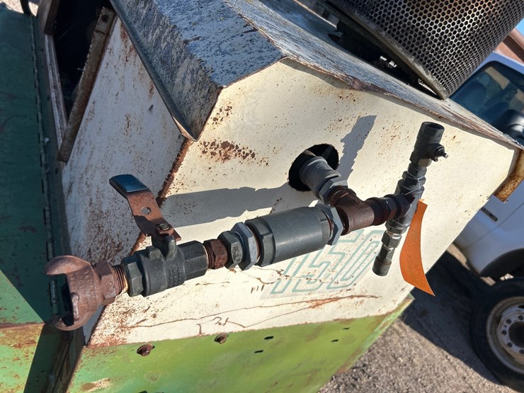 #6936-•-towable-air-compressor-trailer-image-9