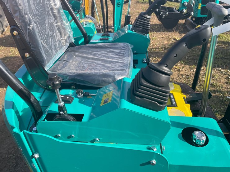 #3230-•-2026-cfg-h16r-mini-excavator-image-18