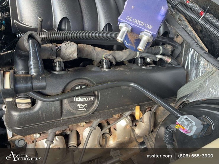 2015-chevrolet-silverado-1500-high-country-image-53