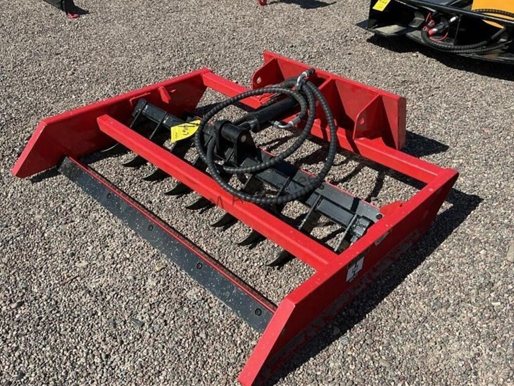 2026-giyi-44in-flat-ripper-for-stand-up-skid-steer-image-4