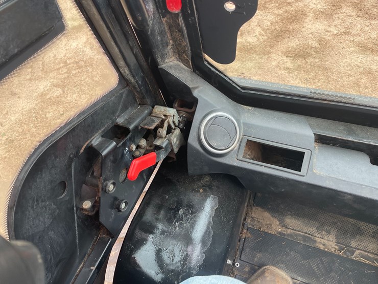 #1077-•-2021-jcb-270-t4-skid-steer-image-48