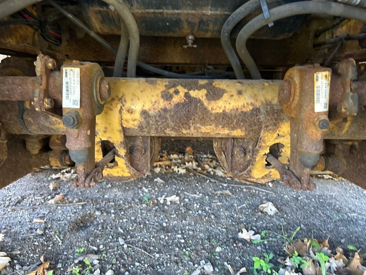 #6917-•-2005-xl-60-mfg-tandem-axle-detachable-gooseneck-lowboy-semi-trailer-(has-wi-title)-image-16