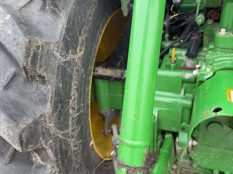 2016-john-deere-3033r-tractor,-front-loader,-with-bucket,-hydrostat,-diesel-engine,-1473.5-hours,540pto,-3pt-,-s/n--lv3033rcgg100590,-loader-s/n--1poh165xpfx009721.-image-11