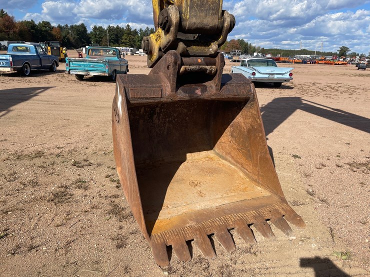 #1957-•-kobelco-sk400lc-ii-excavator-image-11