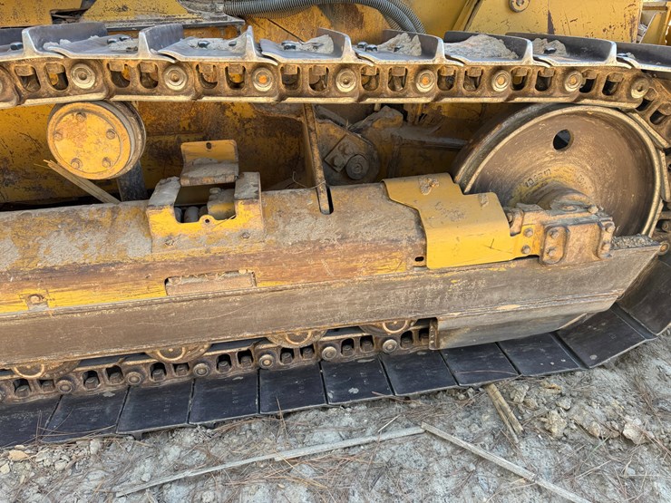 caterpillar-d3g-xl-image-22