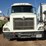 #6906-•-2002-international-9200i-sleeper-semi-truck-tractor-(has-wi-title)-image-2