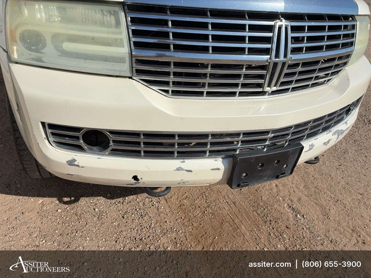 2008-lincoln-navigator-l-image-8