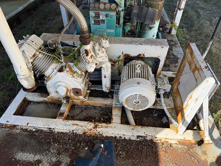 25’l-x-8’w-x-10’h-(3)-air-compressors-w/-air-volume-tanks,-skidded-image-3