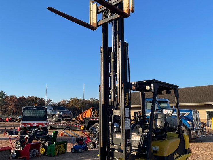 #1881-•-yale-40mx-glp040mx-lp-forklift---low-hours!-image-13
