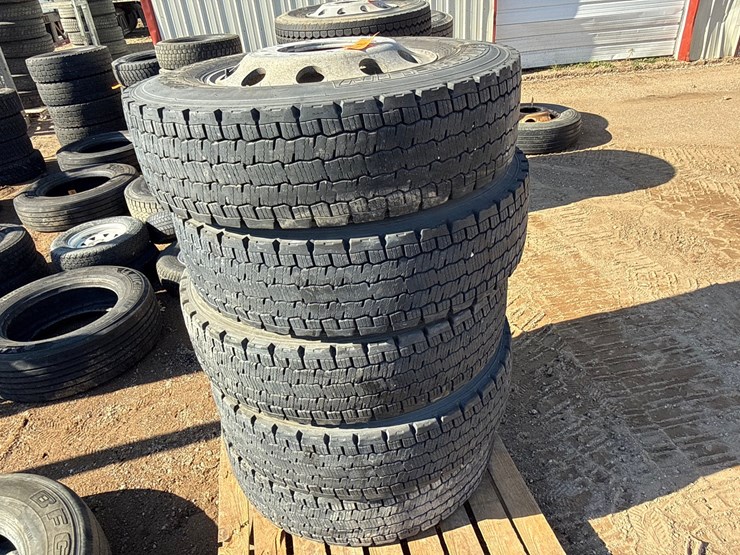 #6982-•-(5)-commercial-truck-tires-with-aluminum-rims-image-1