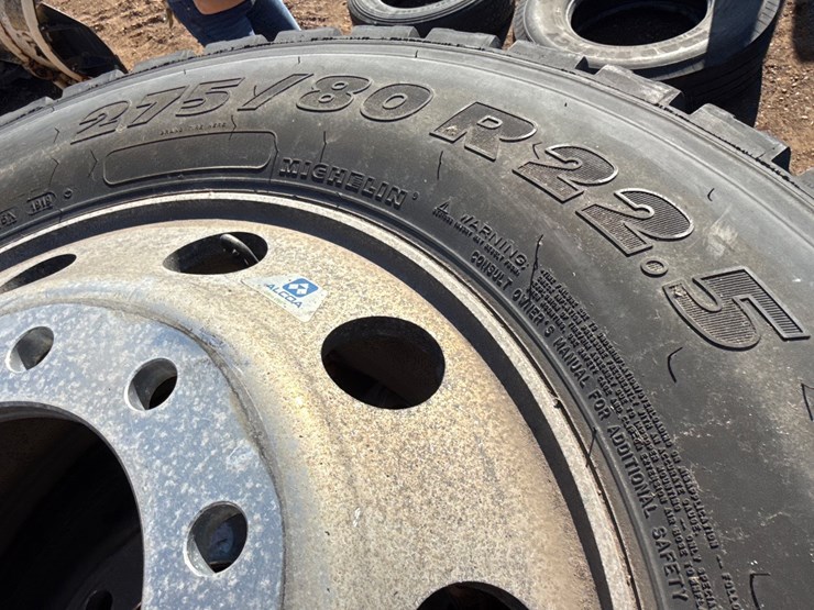#6982-•-(5)-commercial-truck-tires-with-aluminum-rims-image-4