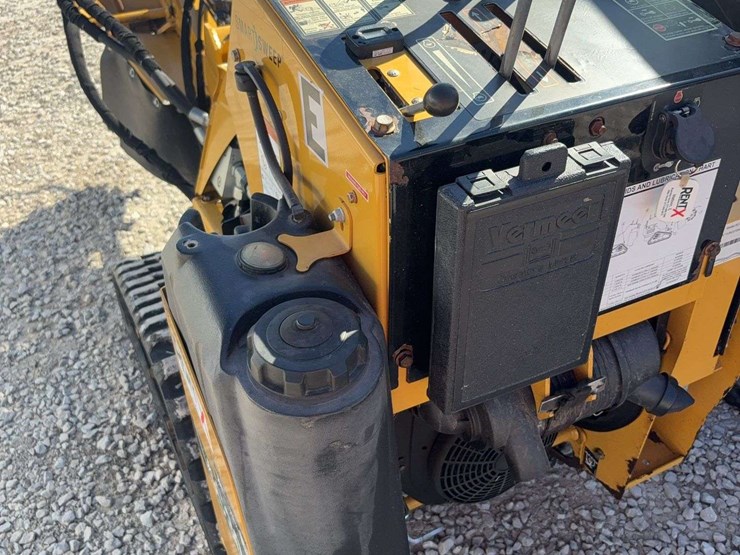 2022-vermeer-stump-grinder-model-sc30tx,-1372-hours,-gas-engine,-s/n--1vrc070npp1006222-image-11