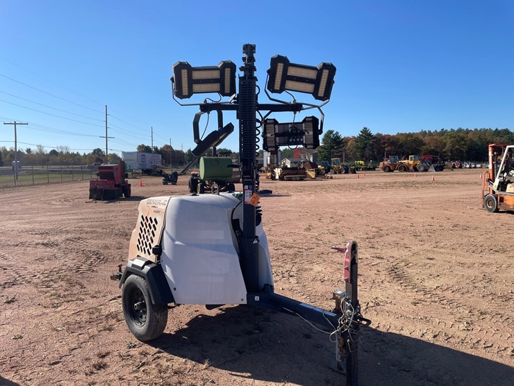 #1875-•-2017-generac-magnum-light-tower-image-1