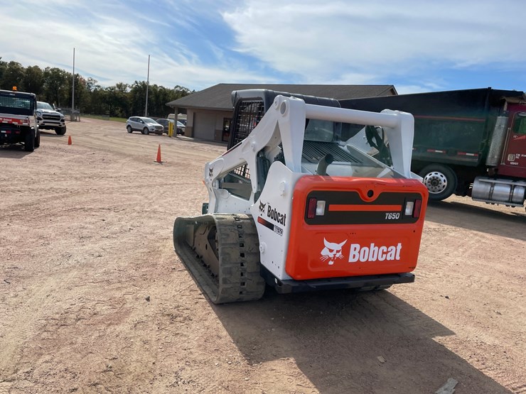 #1074-•-2014-bobcat-t650-tracked-skid-steer-image-7