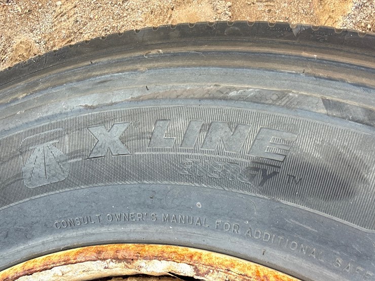 #6979-•-(1)-michelin-x-line-energy-275-80-r-22.5-commercial-truck-tire-mounted-on-steel-wheel-image-5