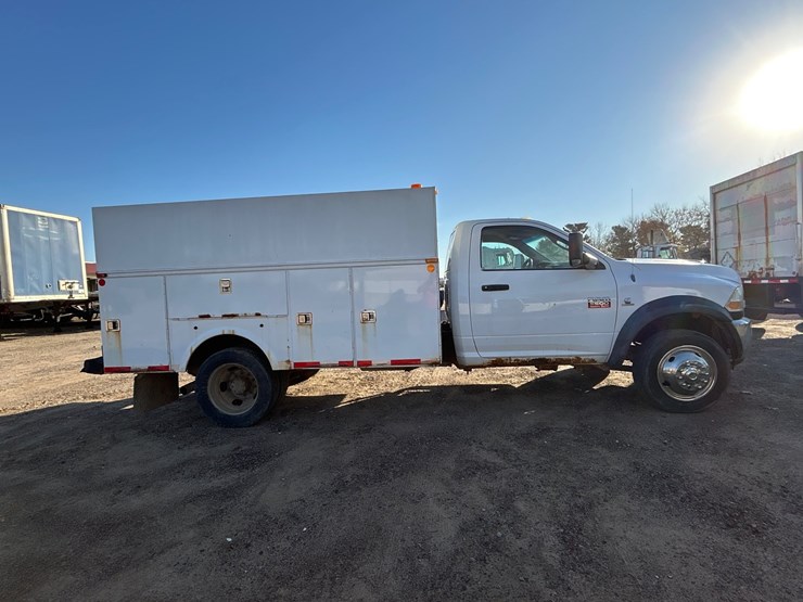 #6901-•-2011-ram-5500-heavy-duty-service-truck-(has-wi-title)-image-6