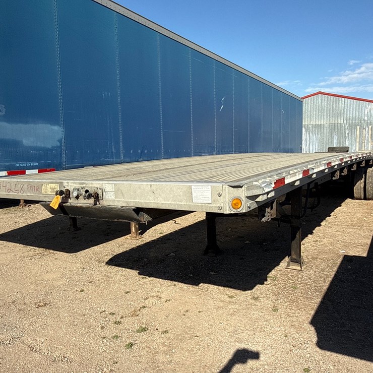 #6912 • 2010 Reitnouer Big Bubba Aluminum Flatbed Semi Trailer (Has WI Title)