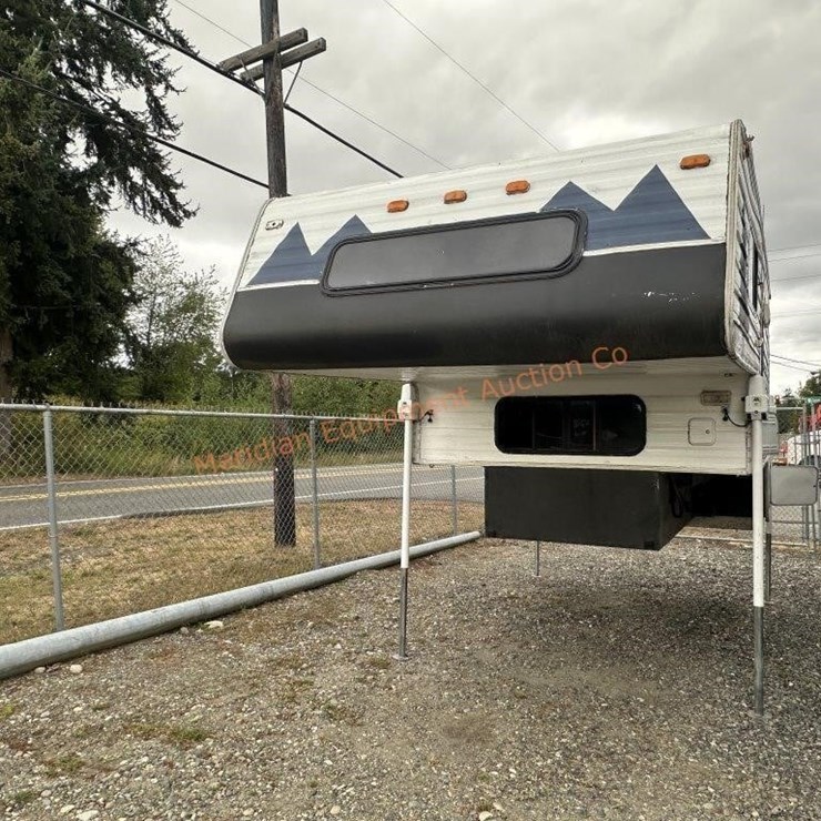 1994 Northland Apache 10' Truck Camper