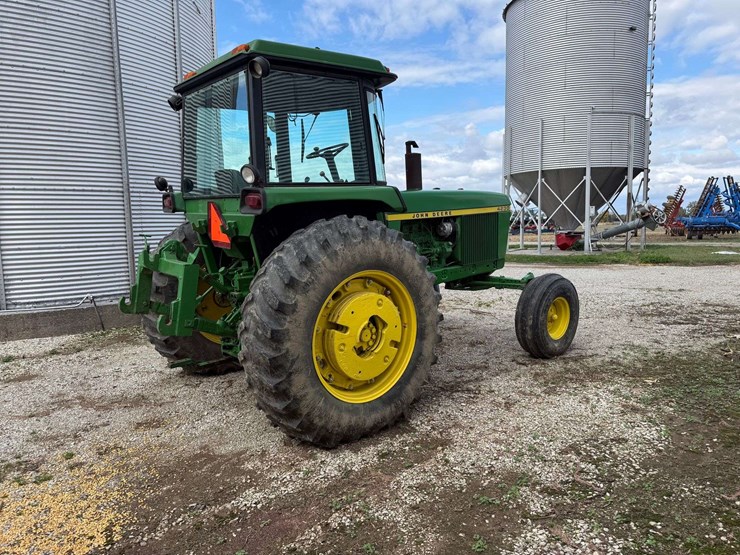 1977-john-deere-4230-tractor,-5,651-hours,-540-and-small-1000pto,-2-remotes,-18.4x34,-outside-rear-wheel-weights,-quad-range,-s/n--4230h039245r-image-6