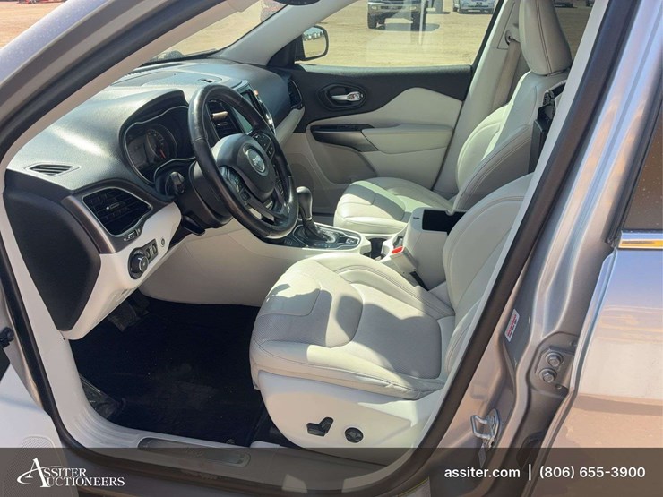 2020-jeep-cherokee-limited-image-12
