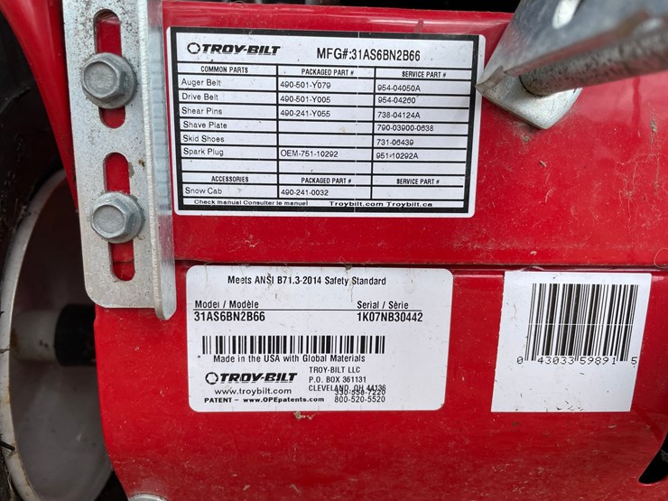 #1005-•-troy-bilt-snow-blower-image-18