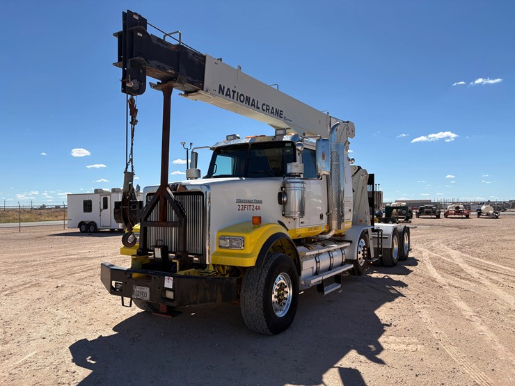 2012-western-star-4900fa-image-3