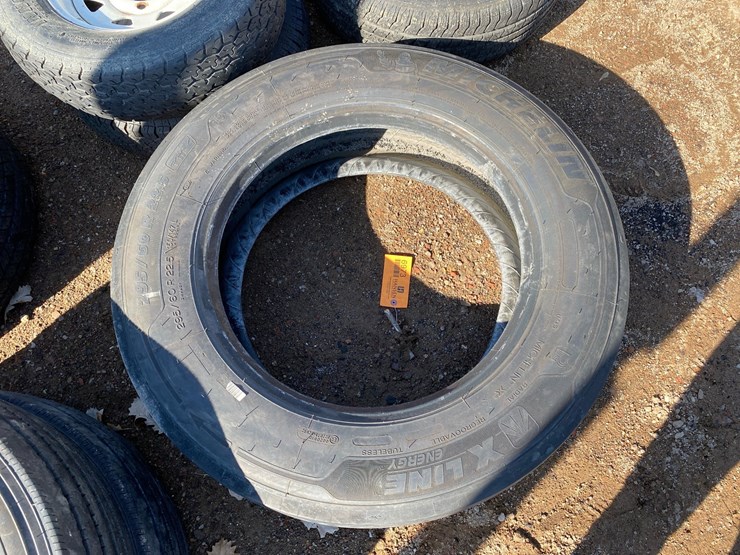#6973-•-(1)-michelin-x-line-energy-295/60-r-22.5-commercial-truck-tire-image-2