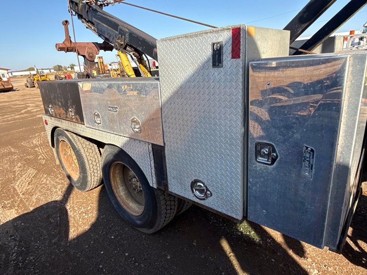 #6908-•-1985-tandem-axle-wrecker-tow-truck-(has-wi-title)-image-27