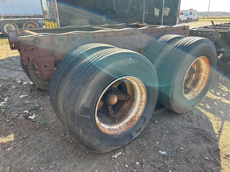 #6921-•-lite-slide-tandem-axle-trailer-slider-assembly-image-3