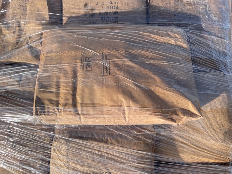 #5207-•-pallet-of-glass-beads-image-4