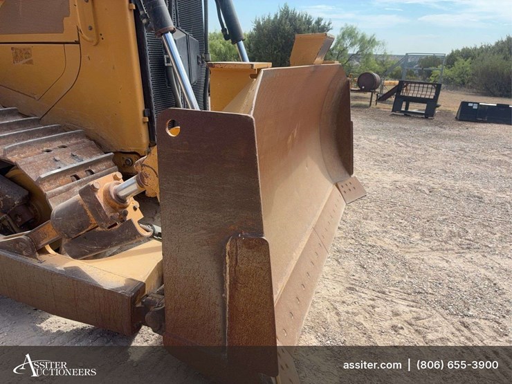 2018-caterpillar-d6t-xl-image-11
