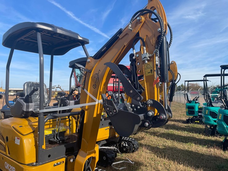 #3226-•-2026-cfg-qk20r-mini-excavator-image-8