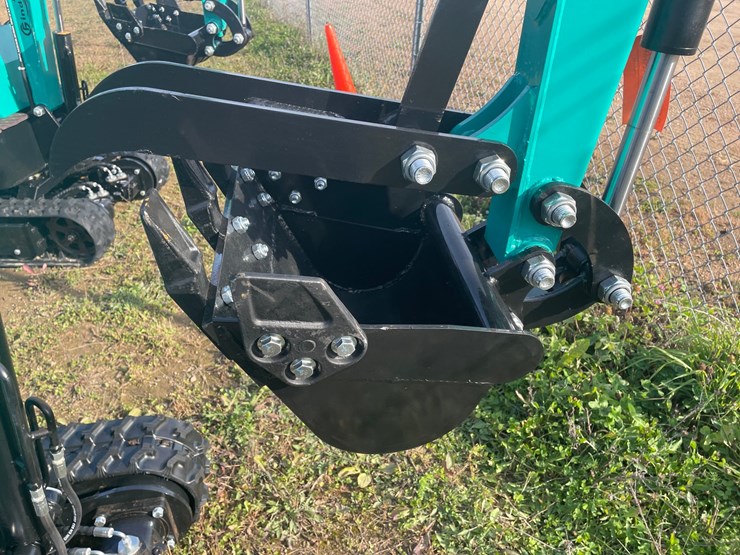#3233-•-2026-cfg-kt13r-mini-excavator-image-18