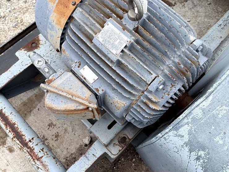 aplex-60hp-triplex-disposal-pump-image-8