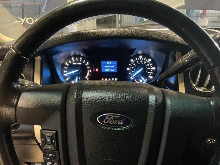 2015-ford-expedition-suv-image-16