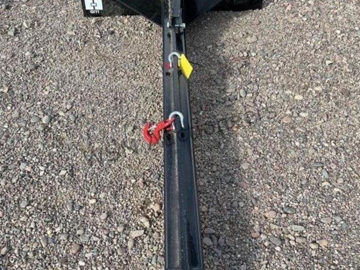 2026-giyi-picking-boom-for-skid-steer-image-5