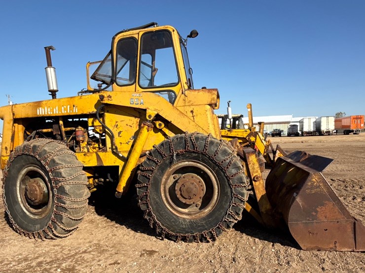 #6923-•-clark-michigan-model-85a-wheel-loader-image-3